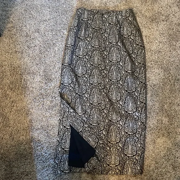 Austin Reed long pencil. - Picture 2 of 2